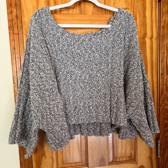 Free People Good Day Cropped Grey Sweater Size Large - Picture 3 of 7